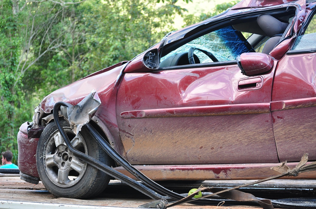 crash, car, car crash, accident, vehicle, car wallpapers, transportation, broken, automobile, insurance, traffic, danger, collision, highway, dangerous