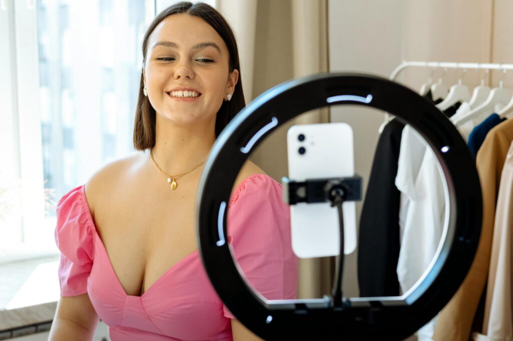 double chins flattering plus size haircuts