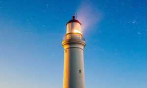 in what order should i read sarah j maas books